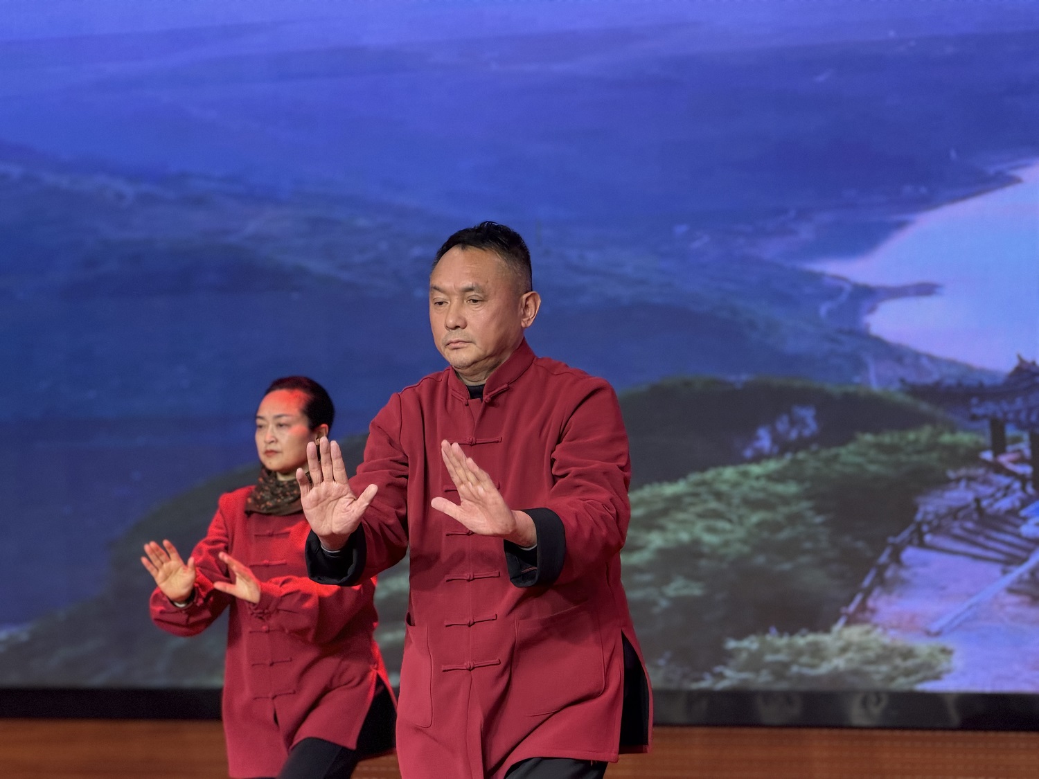 庆元旦！巴东县中医医院举办八段锦比赛，8个代表队大展风采