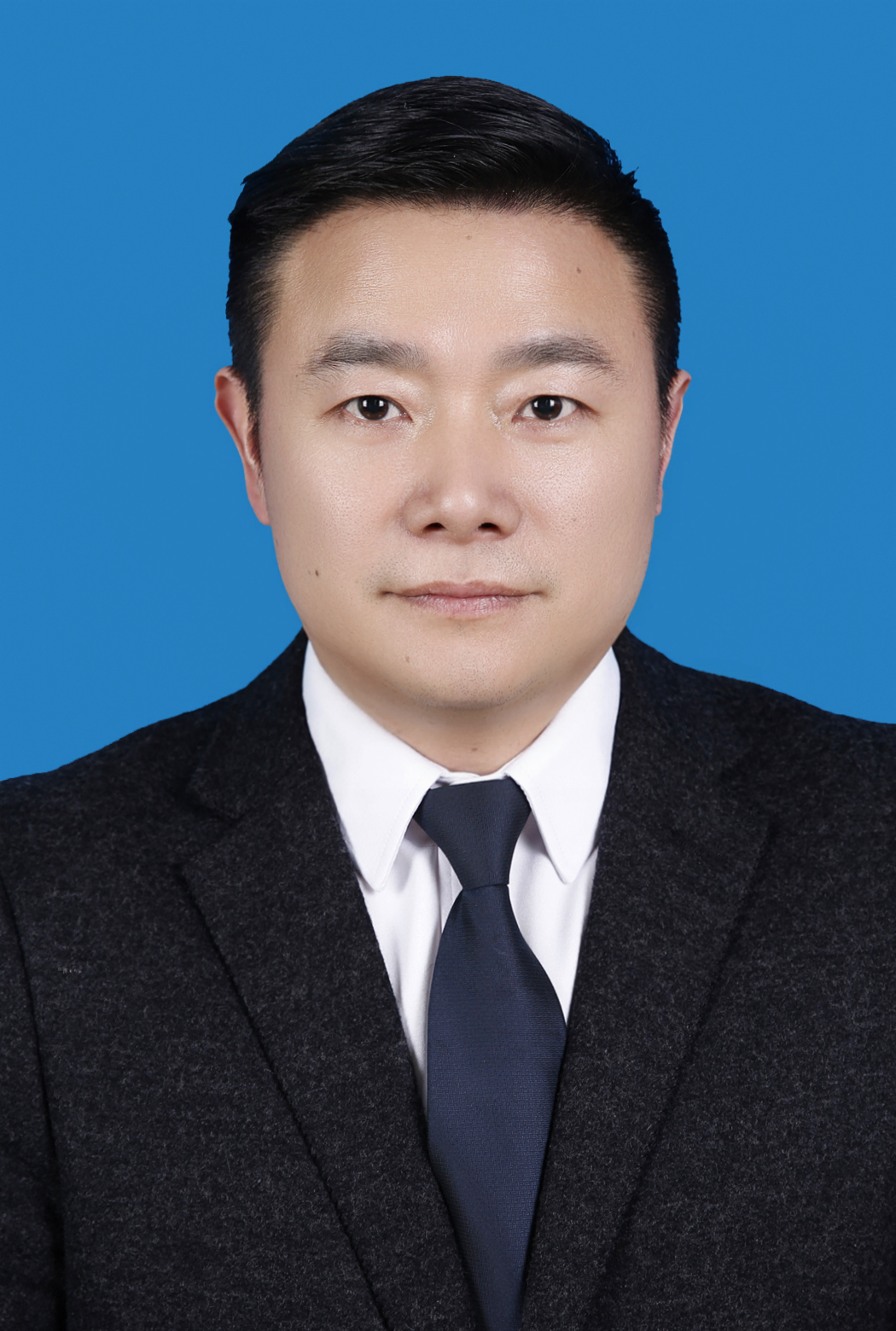 张应文：党委委员、副院长